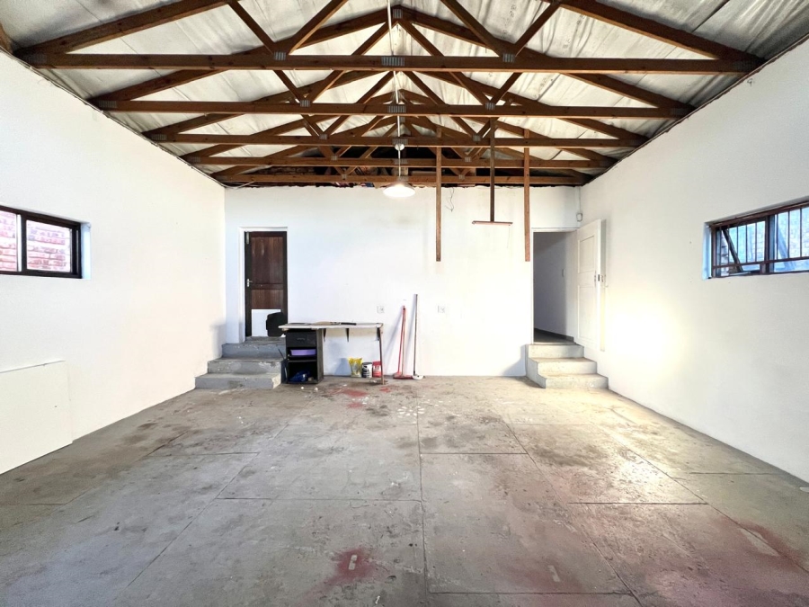 3 Bedroom Property for Sale in Sherwood Eastern Cape